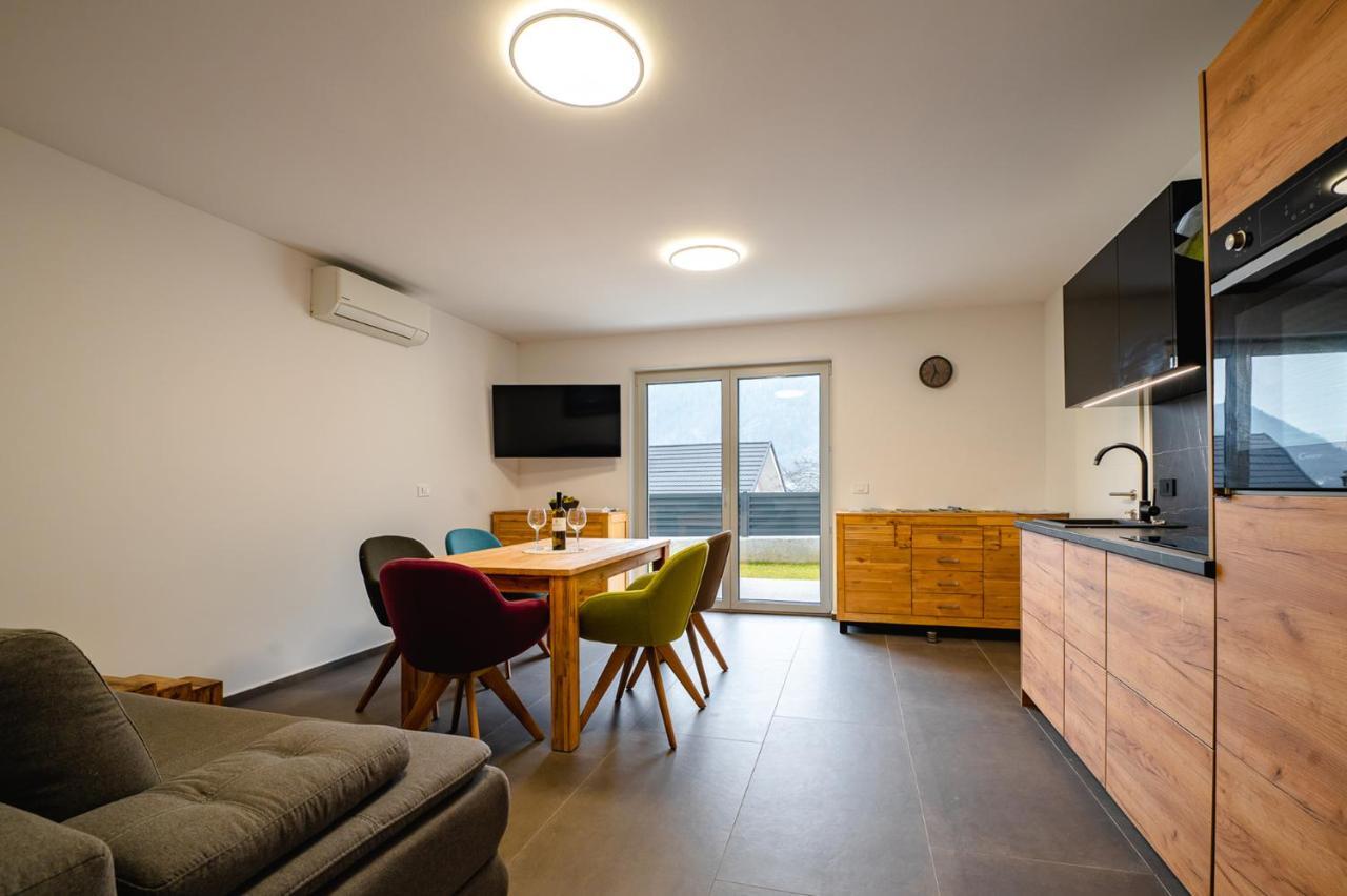 Apartments Luxury Ad Jesenice Kültér fotó